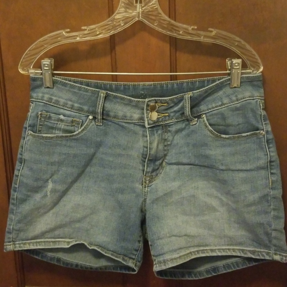 Apt 9 shorts